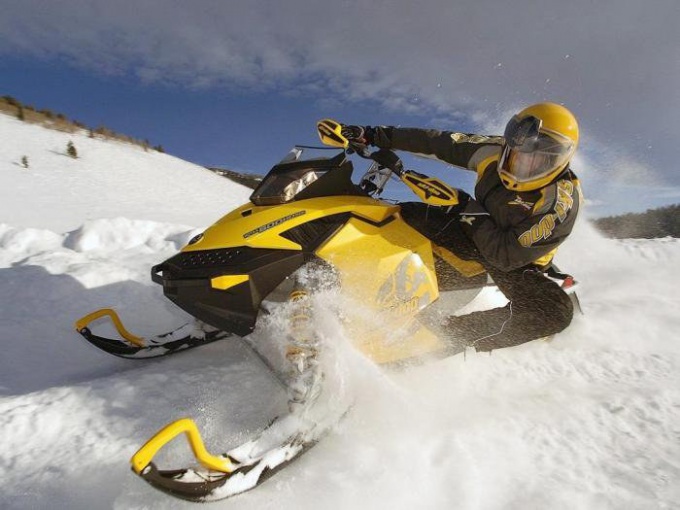 כיצד לבחור snowmobile