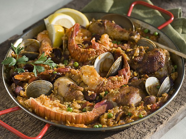 עצה 1: Paella עם דיונון, שרימפס מולים